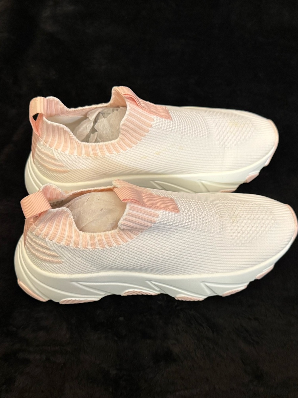Brand New Call It Spring White & Blush Slip-On Knit Sneakers
